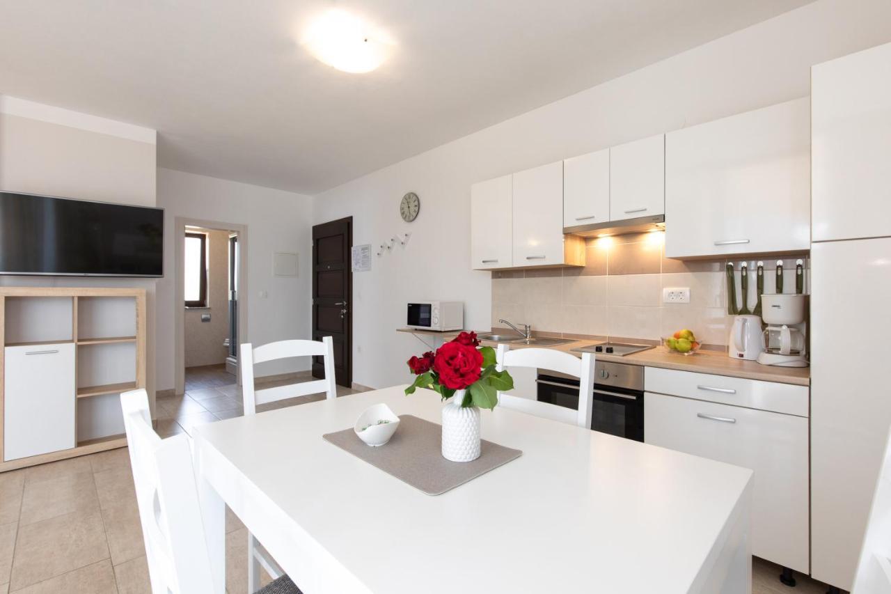 Apartments Otia Seaview Porat  Εξωτερικό φωτογραφία
